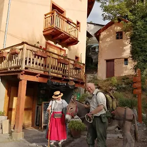  Mini-hôtel Eco-hôtel Et Yourtes Du Mercantour