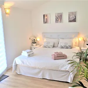  Couette-café D'hôtes De Charme Merbleuesoleil