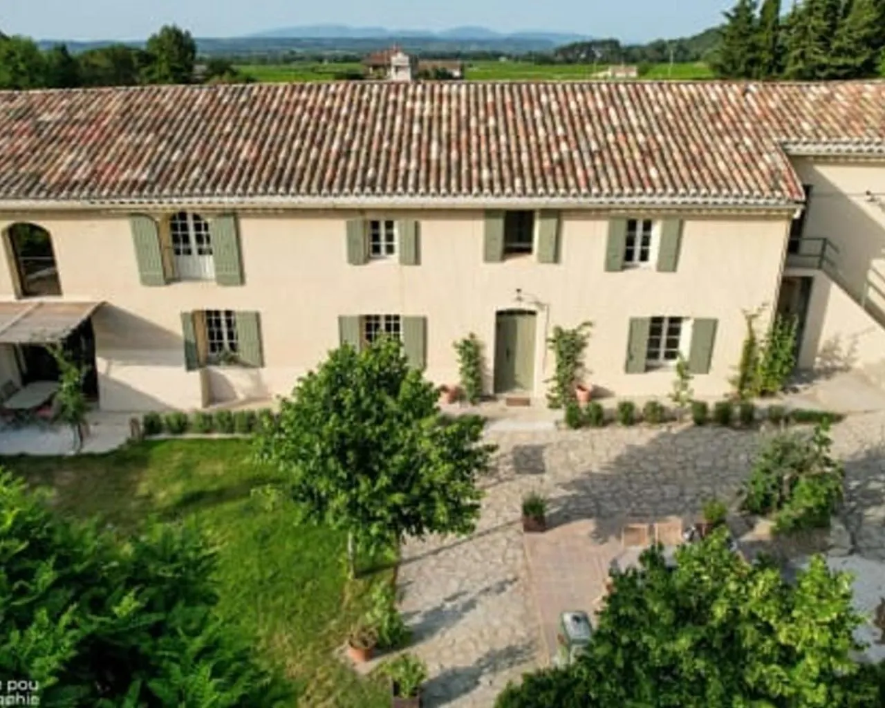 Le Mas Des Poules Chambres D'Hotes De Charme Saint-Roman-de-Malegarde 0*,  França